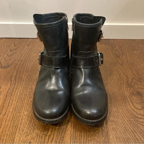 STEVE MADDEN Sz 7 Moto Style Zipper Buckle Booties - Picture 2 of 15